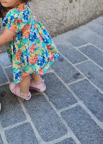LC Waikiki Çiçek Desenli Kız Çocuk Elbisesi