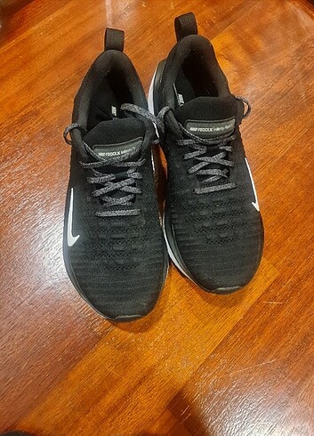 44 Beden Nike Erkek Ayakkabı