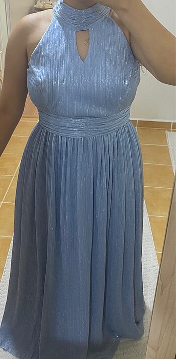 Mavi ışıltılı abiye elbise