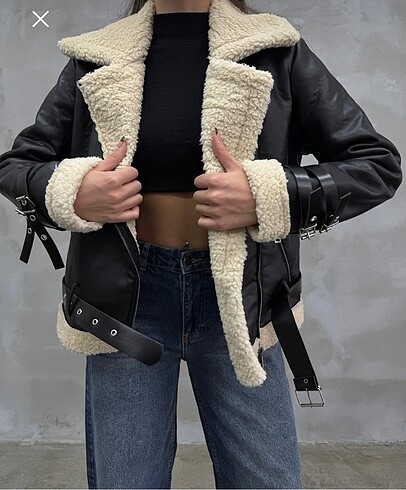 Stradivarius 38 beden