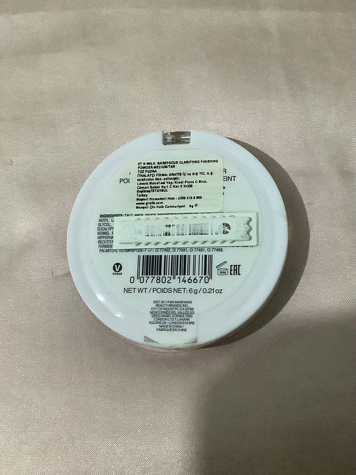 Wet n Wild Barefocus Aydınlatıcı Pudra - Görsel 5