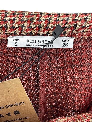 s Beden çeşitli Renk Pull and Bear Düz Kesim %70 İndirimli.