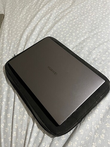 huwaei matebook laptop