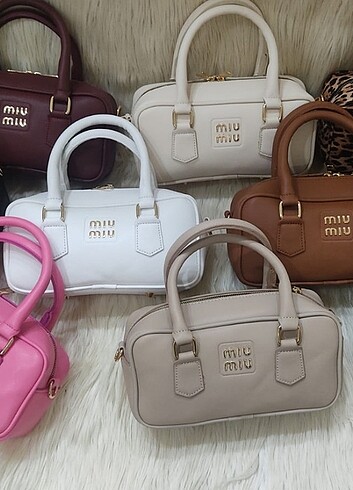 Miu Miu Miu Miu Kol Çantası