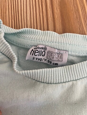 24-36 Ay Beden yeşil Renk Erkek çocuk sweat görselde defosu gösterilmiştir
