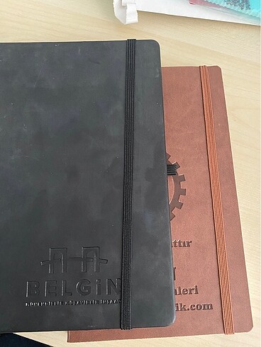  Beden Renk 2 adet çizgili ajanda. Hiç kullanılmadı