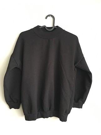 Yarım Balıkçı Yaka Siyah Sweatshirt