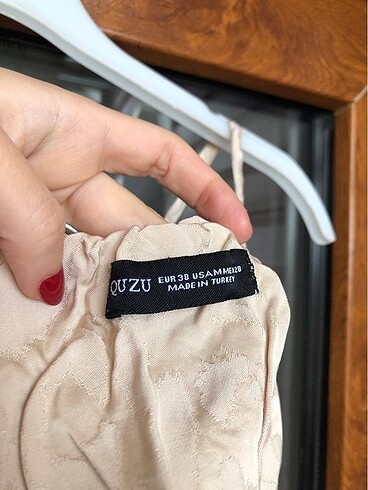 Quzu Quzu crop bluz