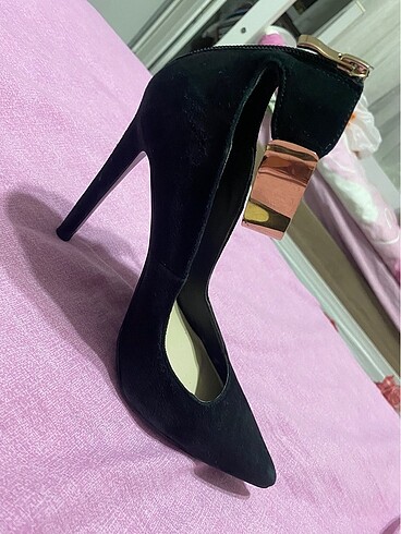36 Beden Stiletto