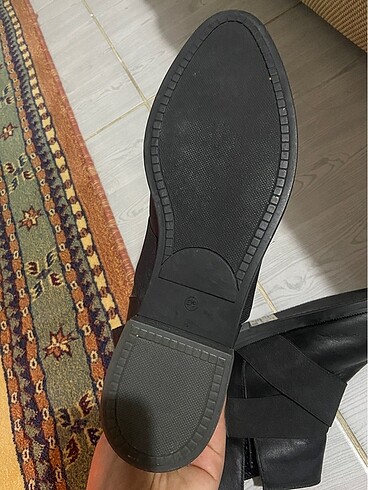 39 Beden siyah Renk Kısa bot