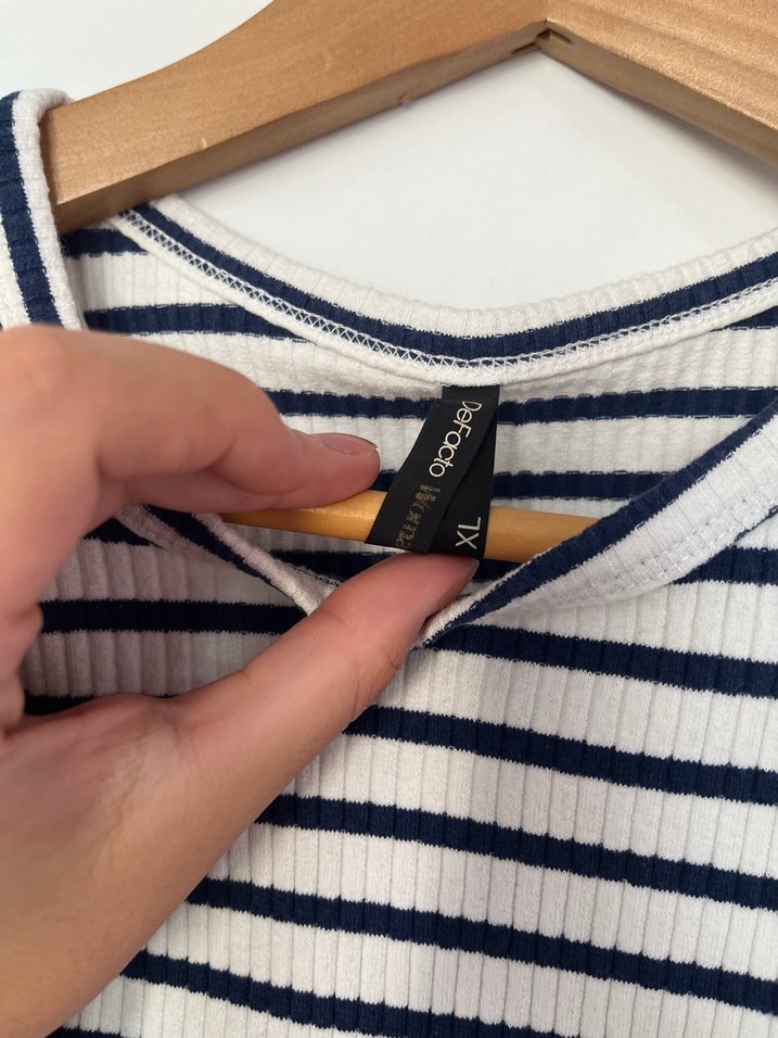 Çizgili Beyaz Lacivert Kadın Atlet - Görsel 3