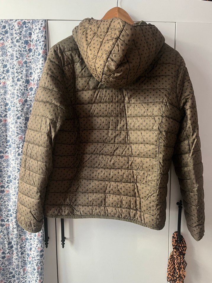 Kapüşonlu Haki Yeşili  Fermuarlı Kadın Şişme Mont - Görsel 4