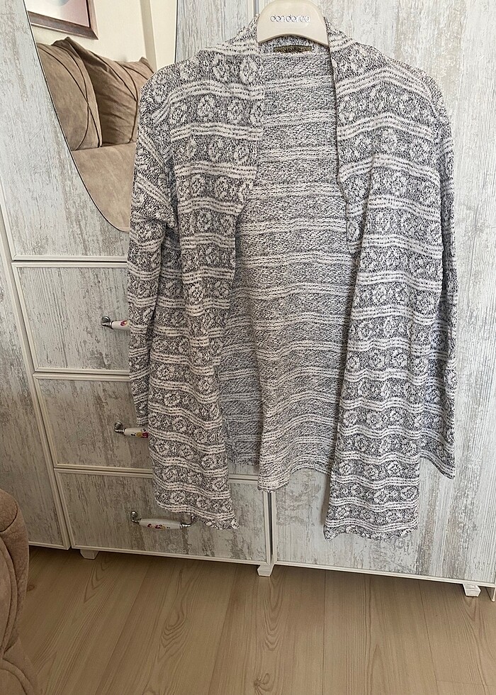 Gri Hırka - Görsel 3