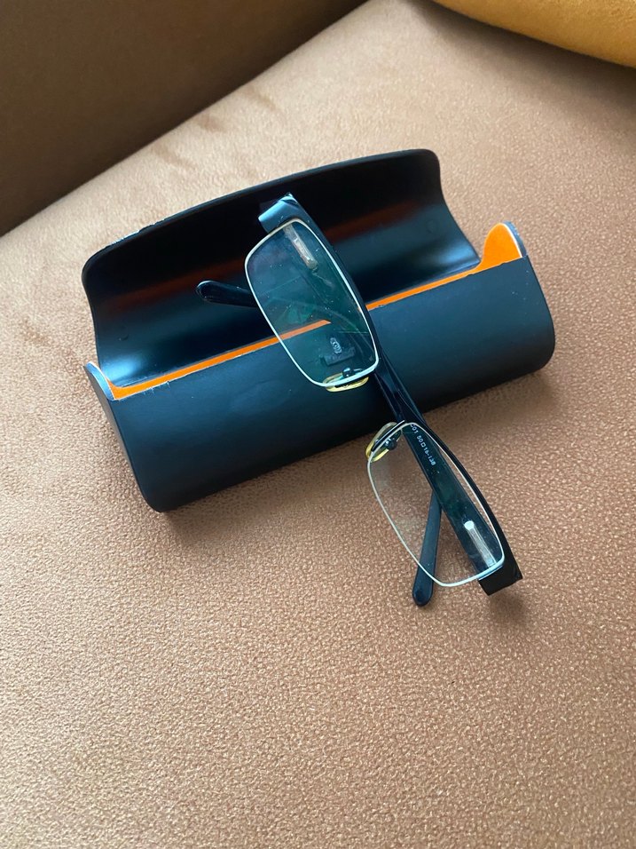 Atasun Optik Lacivert Kadın Gözlük Kutusu - Görsel 2