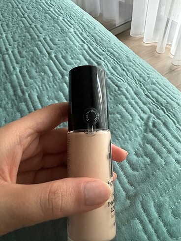  Beden Renk Flormar fondöten // yeni etiketli hiç kullanılmadı