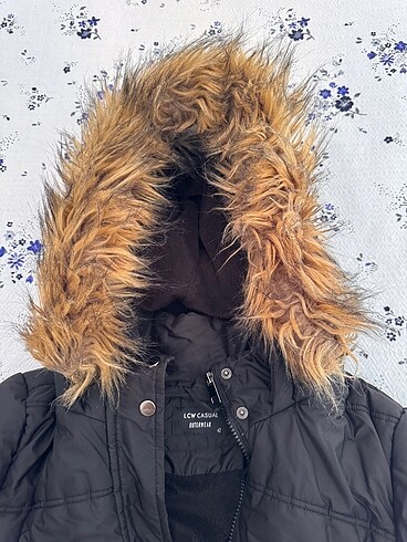 LC Waikiki Siyah Şişme Mont