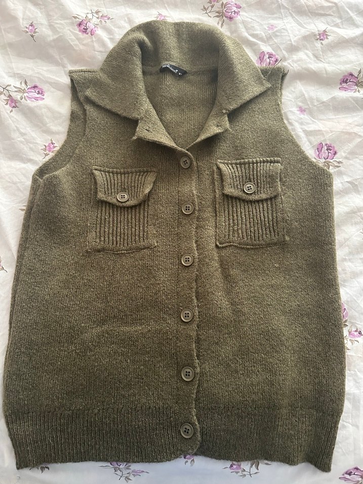 Düğmeli, Örgü Kumaşlı Kolsuz Kadın Yelek - Görsel 2