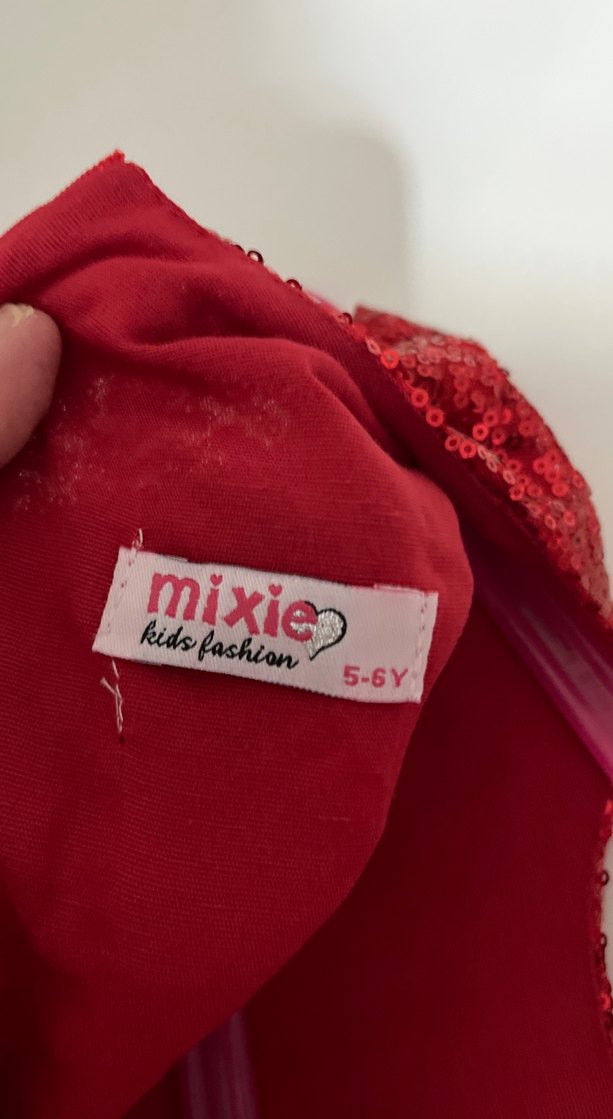 Kız Çocuk Kırmızı Fırfırlı Payetli Elbise - Görsel 3