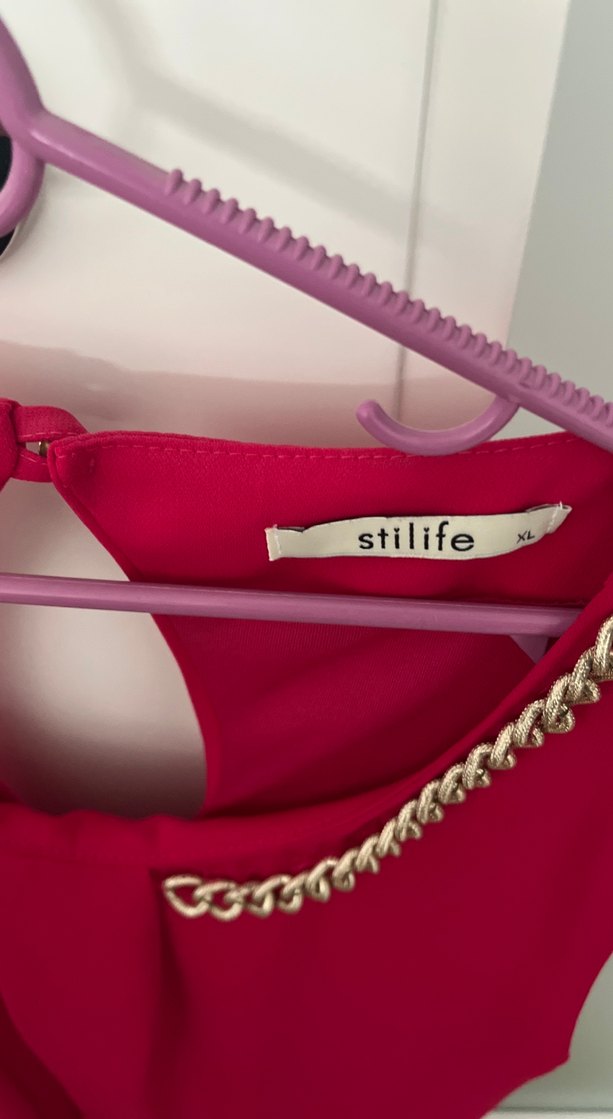 Fuşya Zincir Detaylı V Yaka Midi Elbise - Görsel 3