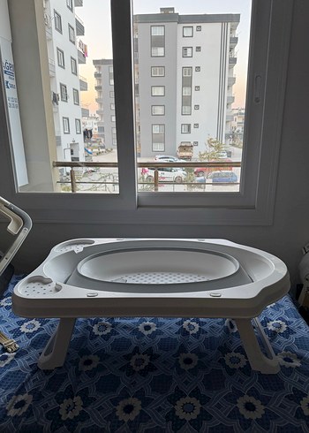Beden Gri Katlanır Bebek Küveti