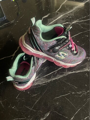 Skechers spor ayakkabı