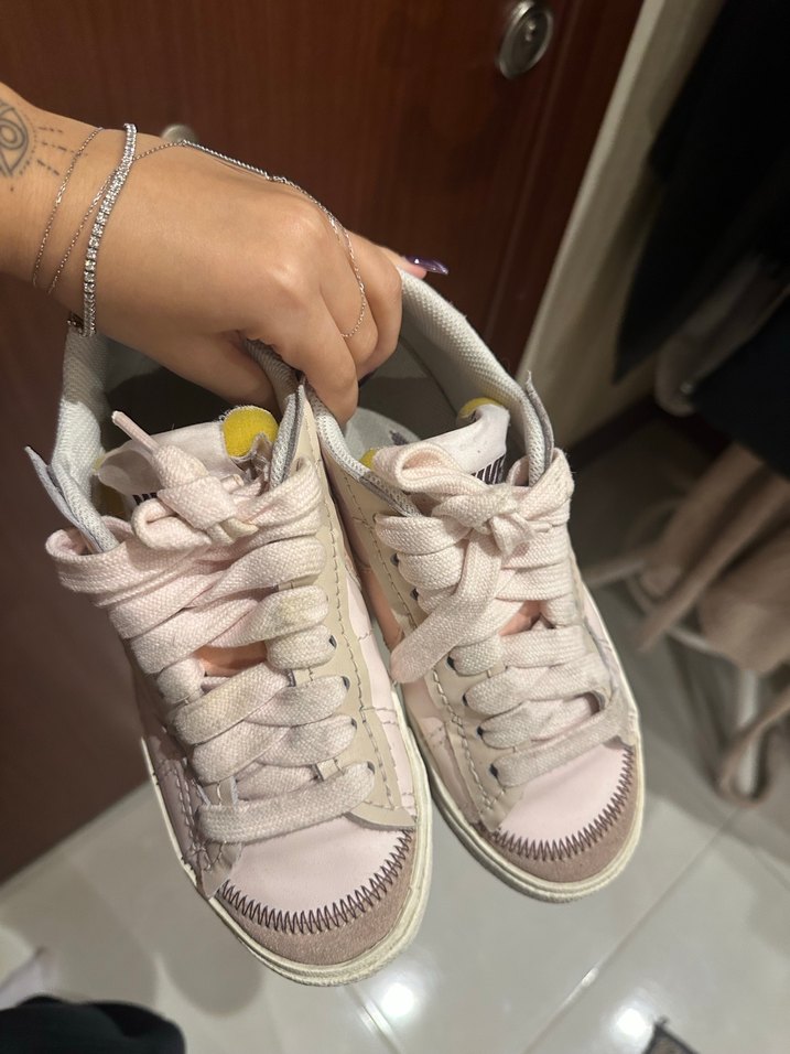 Pembe Bağcıklı Kadın Spor Ayakkabı - Görsel 2