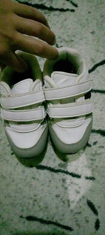 24 Beden beyaz Renk Erkek bebek ayakkabısı 