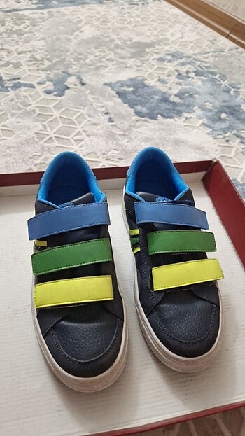 Bi kaç kez giyildi
