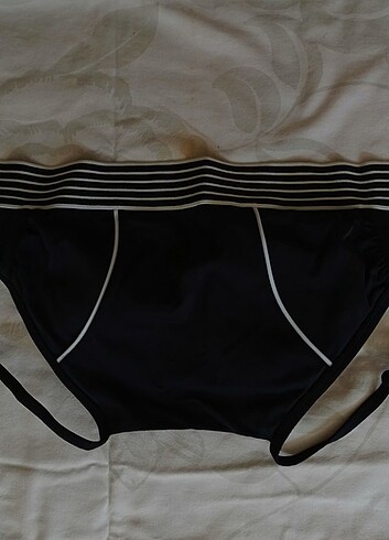 Bikini üstü