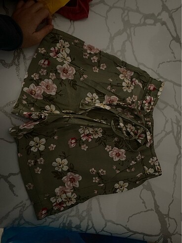 Batik Yazlık şort çiçekli