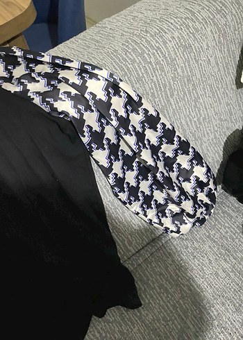 Drapeli Siyah Kadın Uzun Kollu Salaş Tişört - Görsel 2