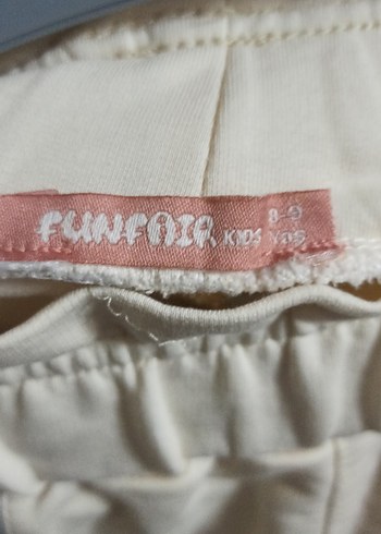 Kızlar için Beyaz Pamuklu Cep Detaylı Şort - Görsel 2