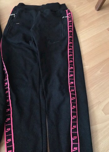 Kız Çocuk Siyah Pembe Kadife Eşofman Altı 2 ürün birden fiatı - Görsel 3