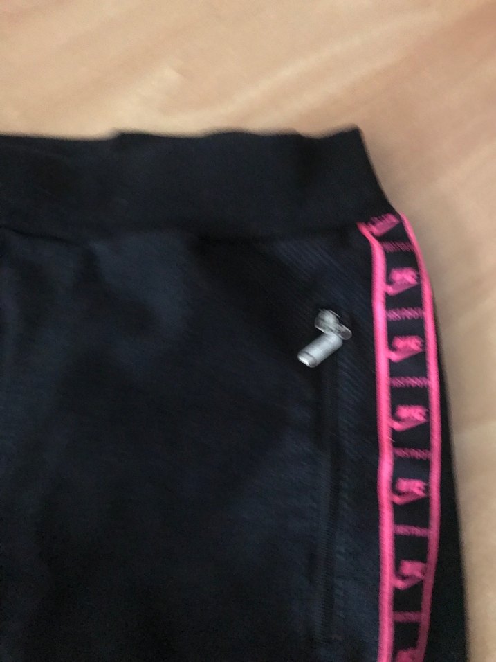 Kız Çocuk Siyah Pembe Kadife Eşofman Altı 2 ürün birden fiatı - Görsel 4