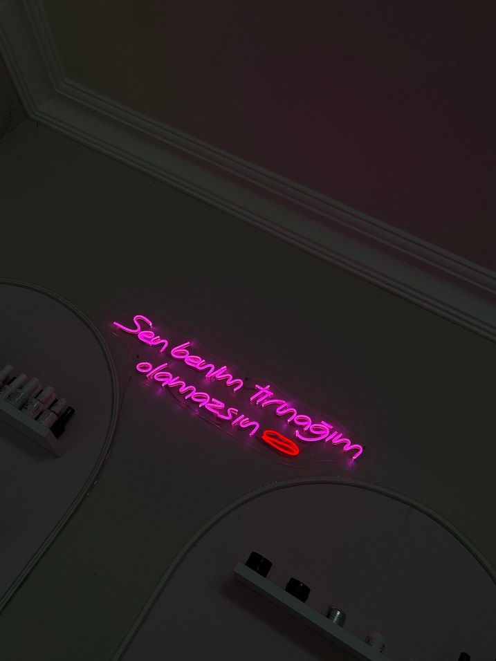 Sen benim tırnağım olamazsın neon yazı - Görsel 2