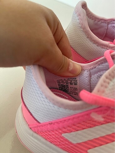 30 Beden Adidas spor ayakkabı