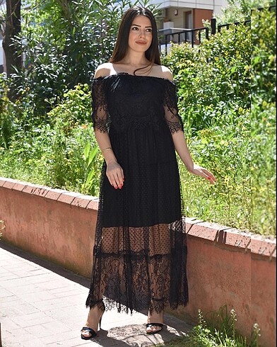 Madonna yaka tül elbisemiz