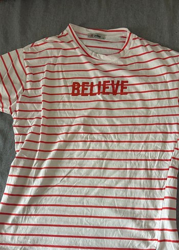 Kırmızı Çizgili Tişört - Görsel 2