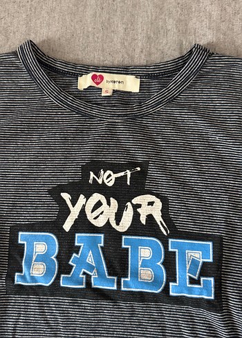 Gri Baskılı Kadın Tişört - Görsel 2