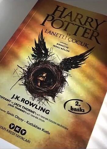 HARRY POTTER VE LANETLİ ÇOCUK