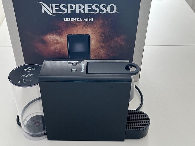  Beden Nespresso Essenza Mini kapsül kahve makinesi