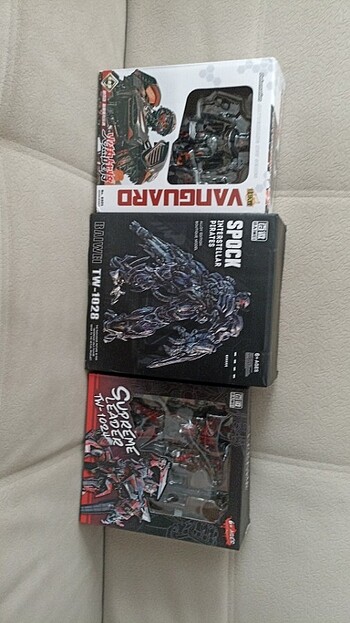 Sentinel prime, shockwave,hotrod