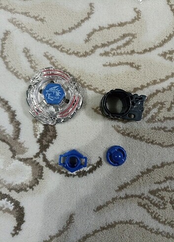 Beyblade lightning l drago rapidity 