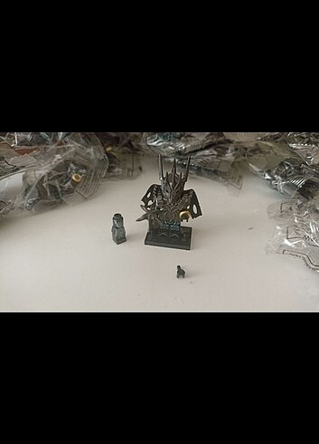  Lego yüzüklerin efendisi sauron minifigür