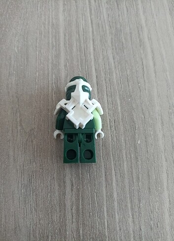  Beden Lego Ninjago Lloyd minifigür 