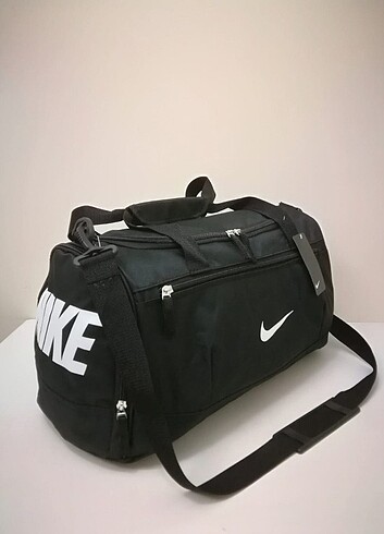 Beden NİKE KÜÇÜK BOY SİYAH SPOR ÇANTASI