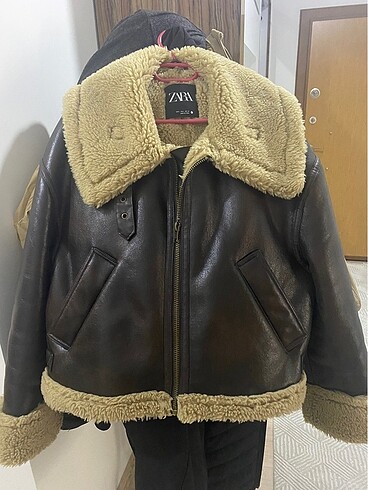 Zara Astar detaylı kısa ceket