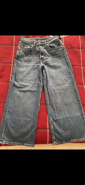 Wide leg crop paça