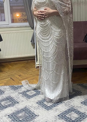 İnci İşlemeli Uzun Kollu Beyaz Nişan Elbisesi - Görsel 2