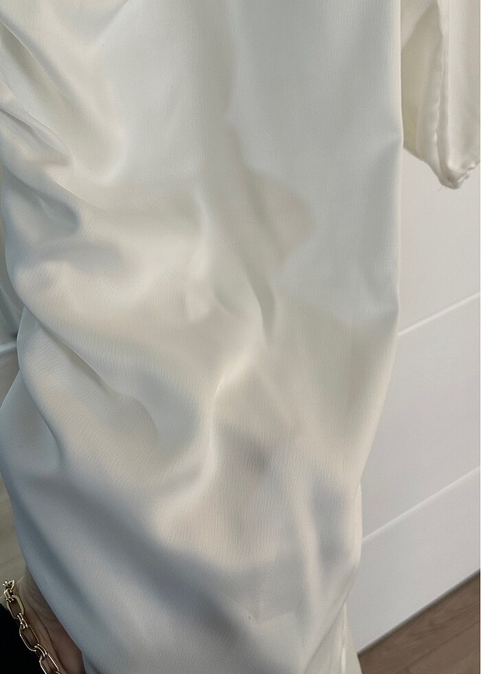 Beyaz Saten Elbise - Görsel 3